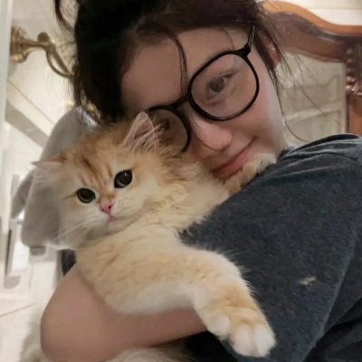 站起来的女孩